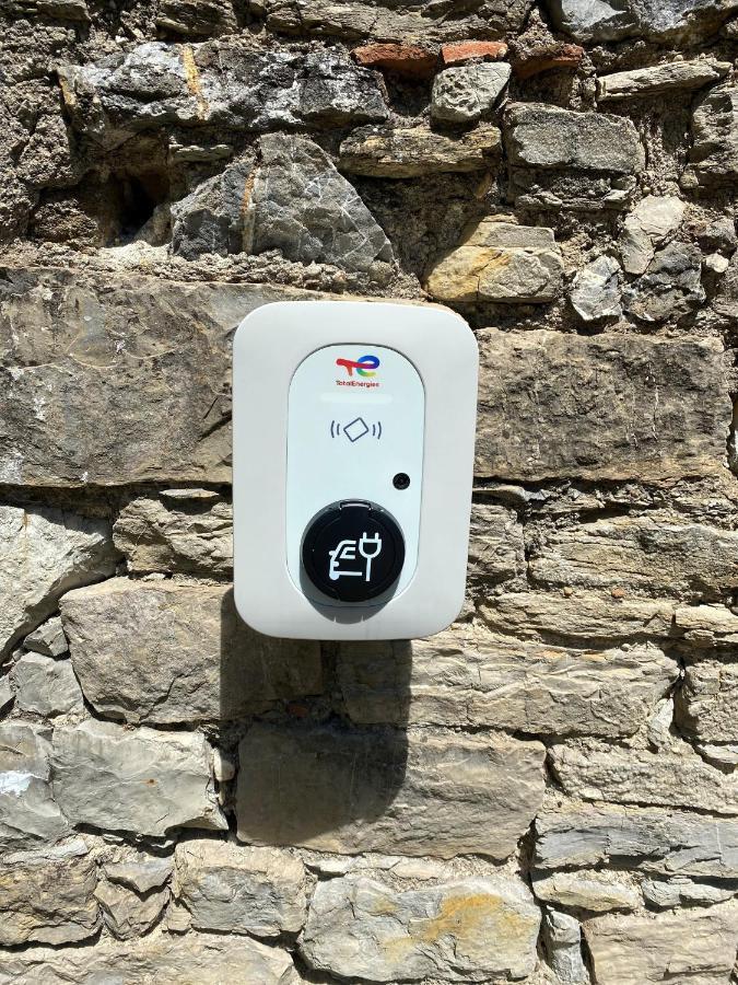 דירות Saint Julien Les Rosiers Logis Dans Ancien Relais De Poste מראה חיצוני תמונה