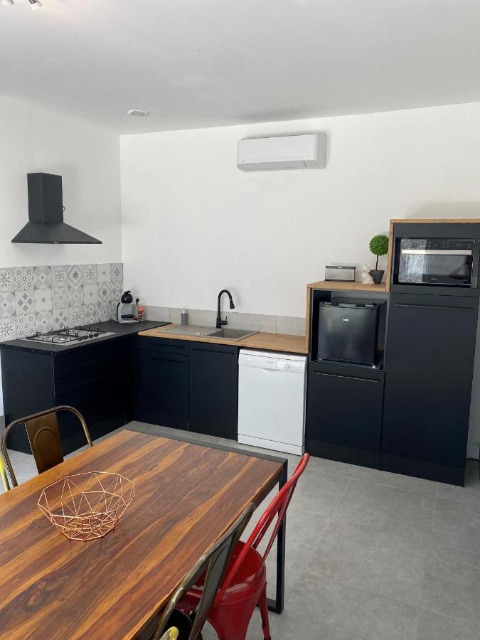 דירות Saint Julien Les Rosiers Logis Dans Ancien Relais De Poste מראה חיצוני תמונה