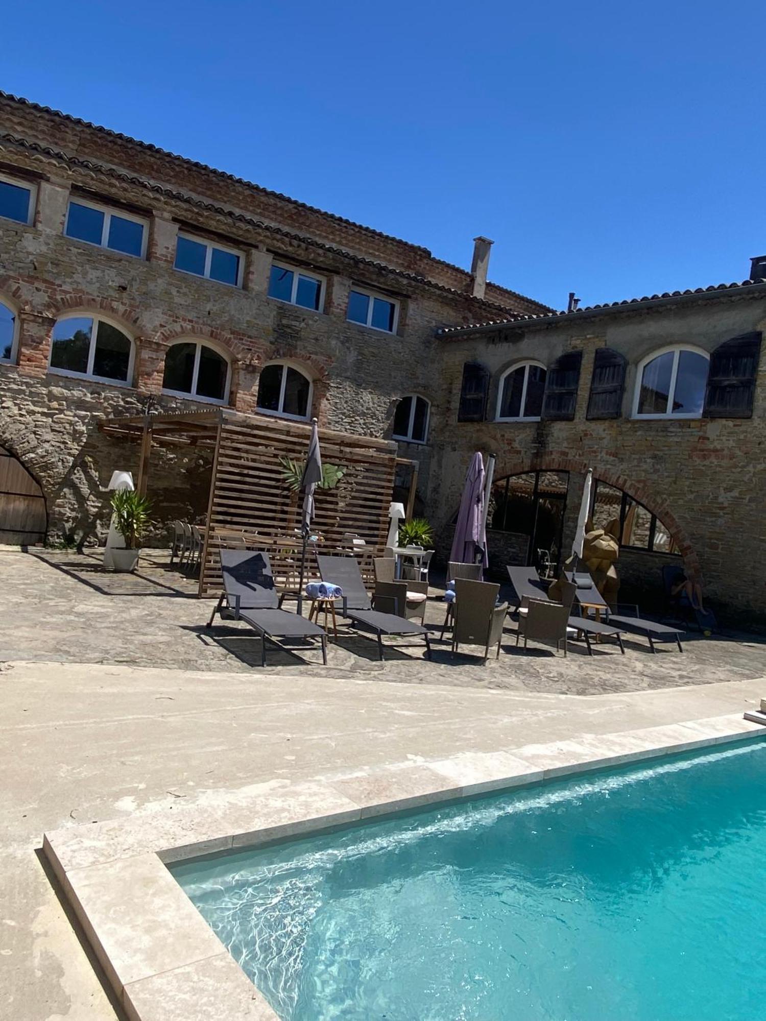 דירות Saint Julien Les Rosiers Logis Dans Ancien Relais De Poste מראה חיצוני תמונה